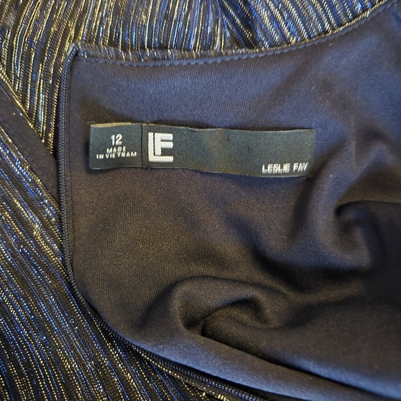 LESLIE FAY Blue and Silver Long Sleeve Dress. Size 12 - Picture 4 of 10